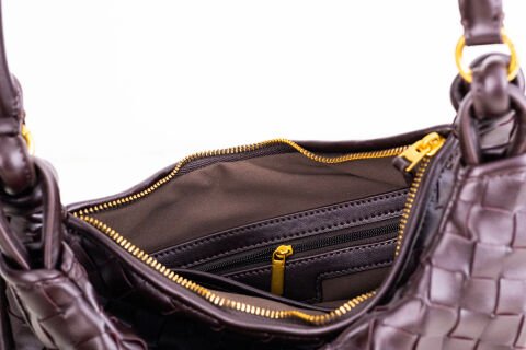 KOYU KAHVE ÖRGÜ KADIN OMUZ ÇANTASI