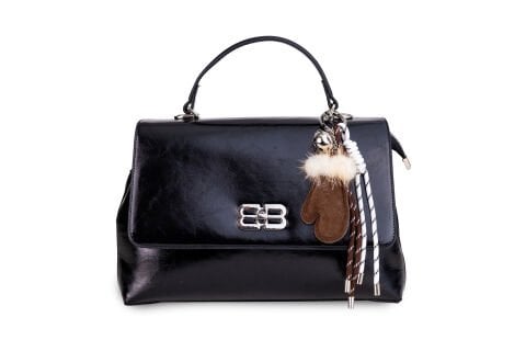 SİYAH RUGAN CHARMLI KADIN ÇANTA